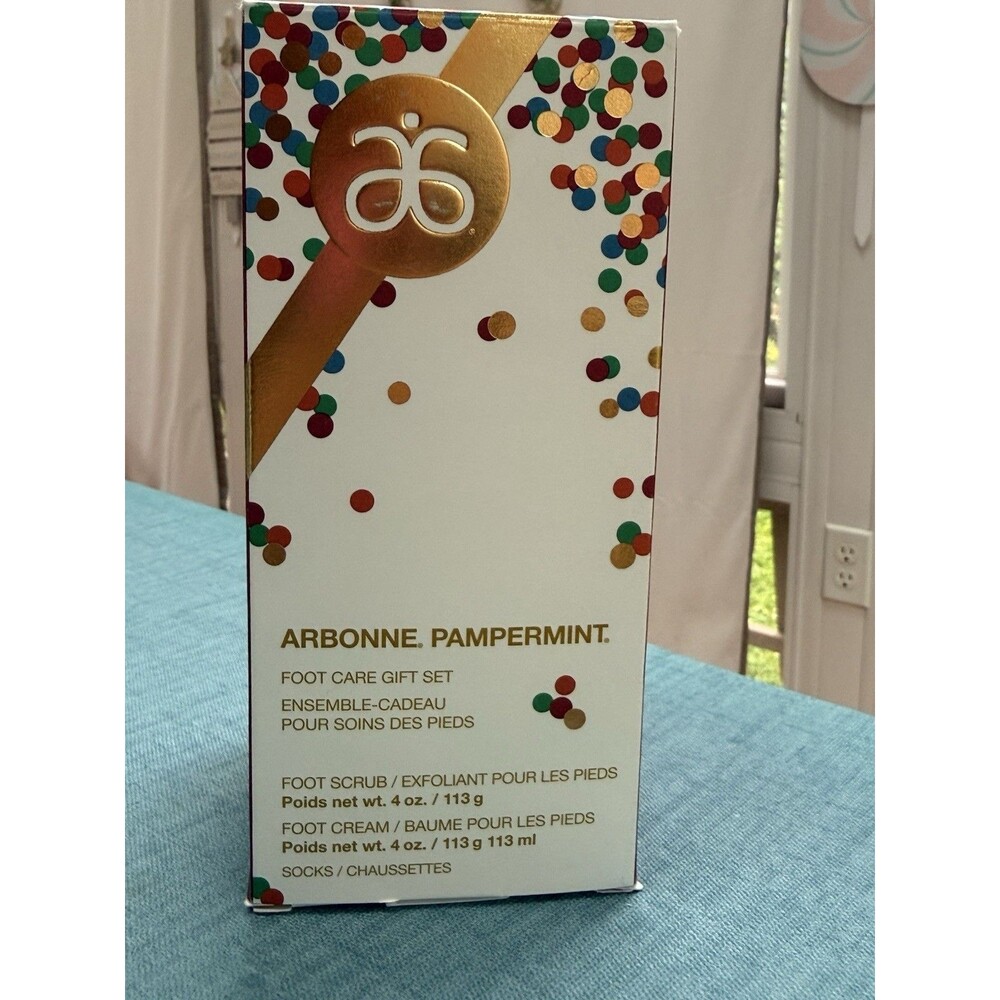 Arbonne Pampermint 4 Oz Foot And Scrub Cream Gift Set With Cozy Socks NEW Sealed